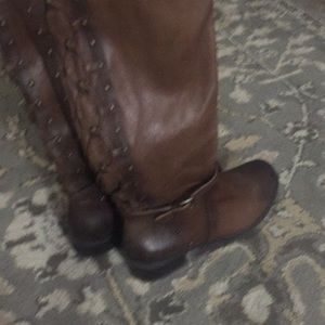 Gianni Bini Brown Boots